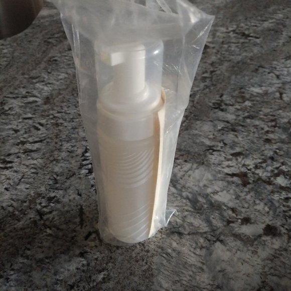 BRAND NEW PAMPERED CHEF THE SUDS PUMP - FOAMING SOAP DISPENSER - Picture 9 of 10